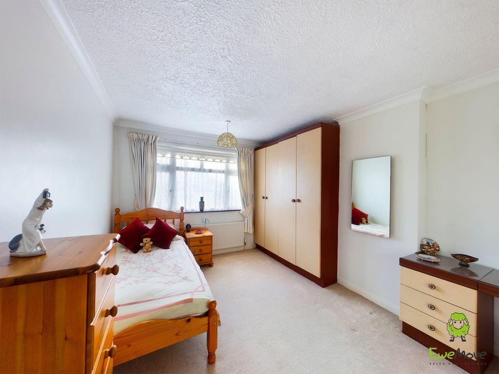 Bedroom 1 (Double)
