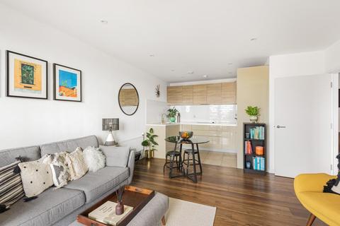 20, Ravenswood Court Stanley Road, London, W3 8GQ