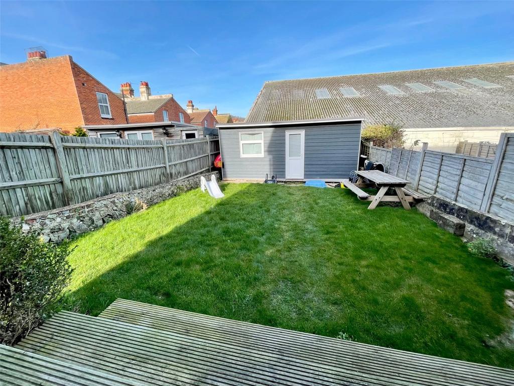 Bradford Street, Eastbourne, BN21 3 bed end of terrace house £325,000