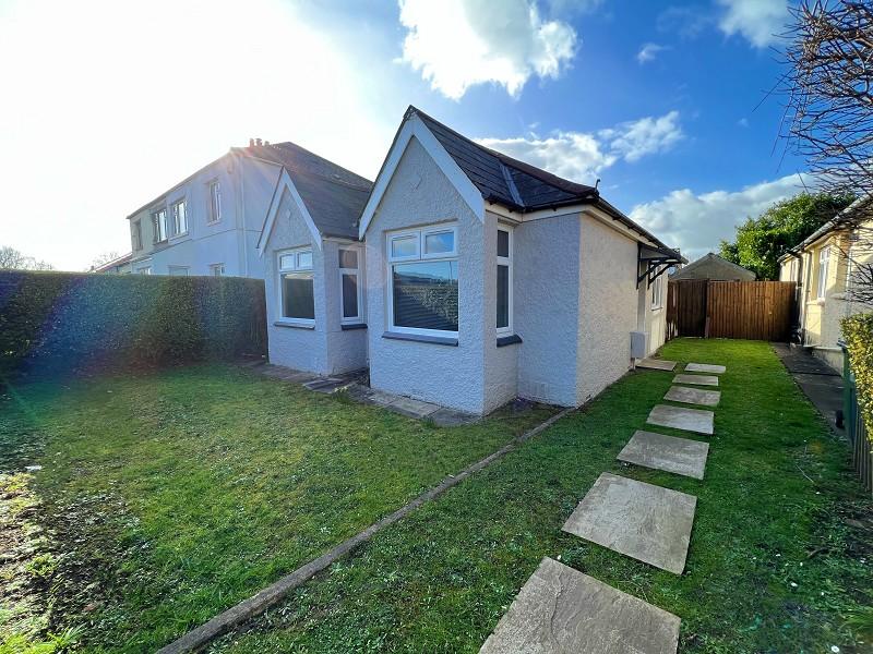 Front Garden &amp; Entrance