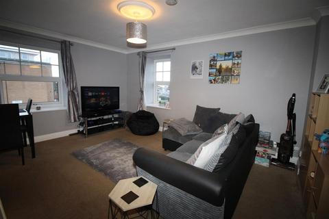 Flat 16, Victoria Heights Carnarvon Road, Clacton-on-sea, CO15 6QA