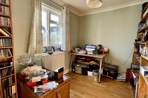 33 Addison Square, Ringwood, BH24 1NY