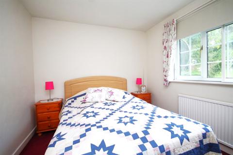 48 Valley Road, Henley-on-thames, RG9 1RR