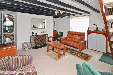 4 Whitstable Road, Canterbury, CT2 8DH