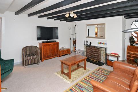 4 Whitstable Road, Canterbury, CT2 8DH