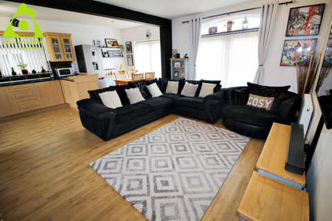 113 Chorley Road, Westhoughton, Bolton, BL5 3PJ