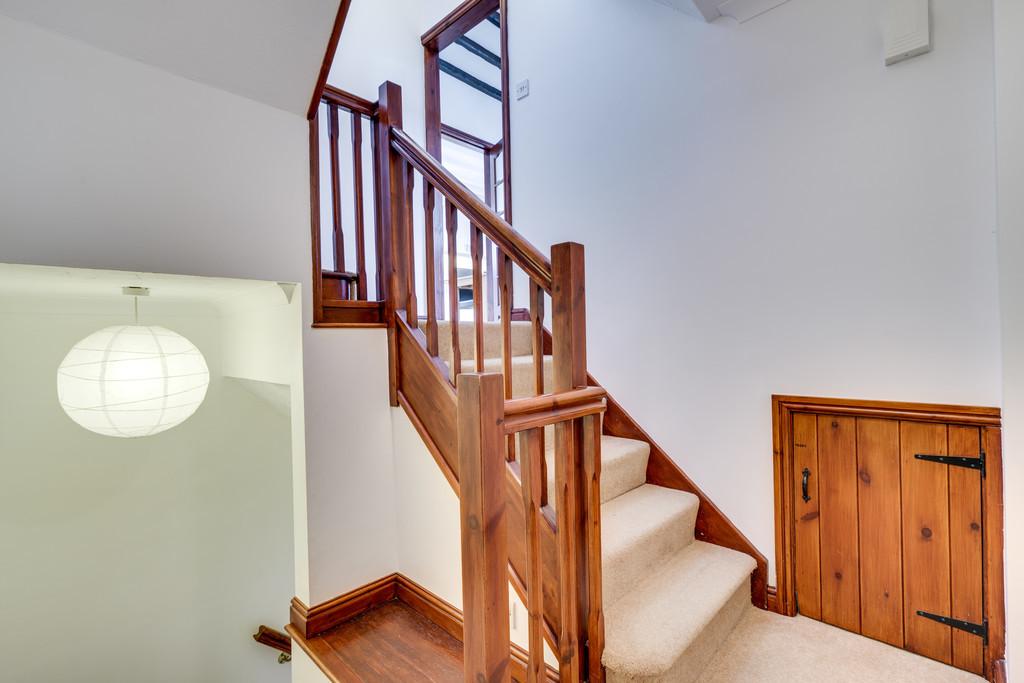 Half Landing to First Floor