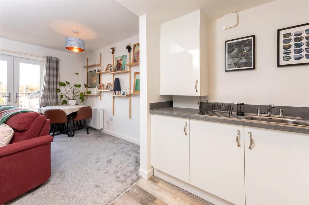 Living Room/Kitchen