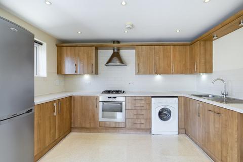 2 bedroom flat to rent, Copeland House, Rathlin Road, Crawley