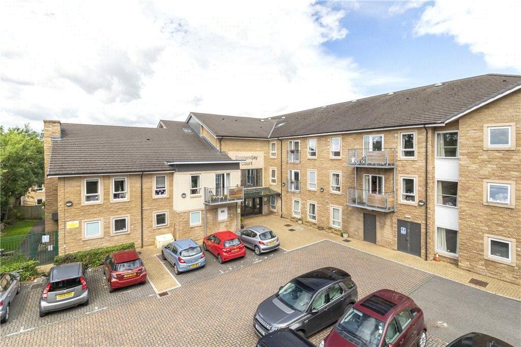 Emmandjay Court