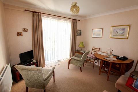 31 Alexandra Drive, Prestatyn, LL19 8BW