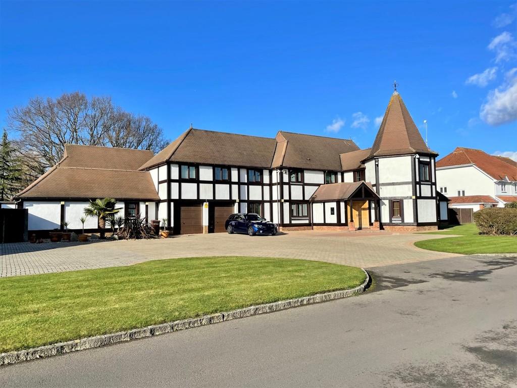 Skylark Meadows, Whiteley 6 bed detached house £2,000,000