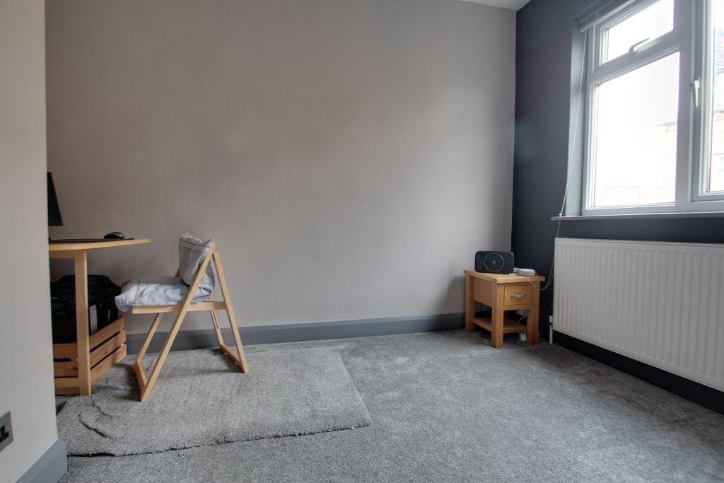 Bedroom 2 (Single)