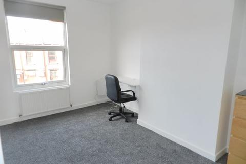 4 Sowood Street, Leeds, LS4 2JZ