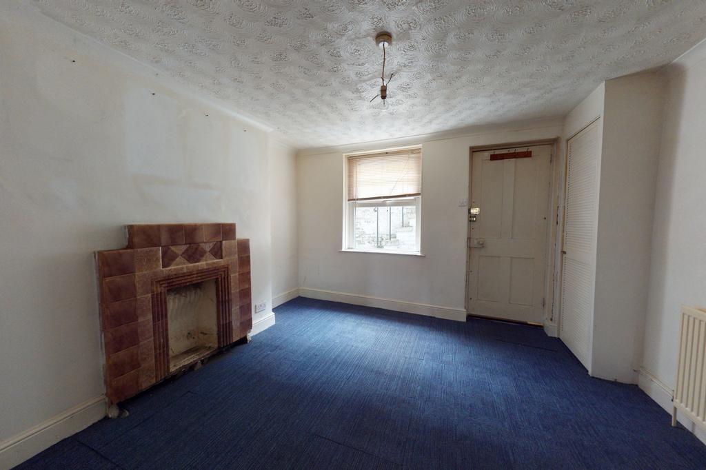 Scott Street, Maidstone, Kent, ME14 3 bed terraced house £300,000