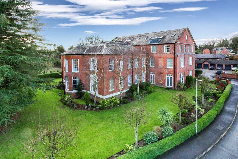 Westholme Close, Congleton 2 bed apartment £230,000