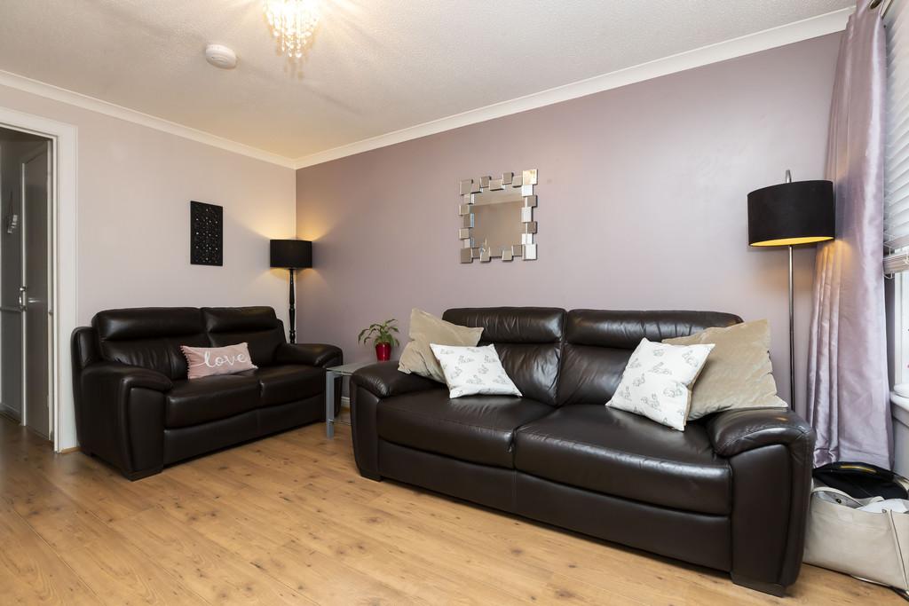Meiklebin Brae, Lennoxtown 1 bed apartment £77,500