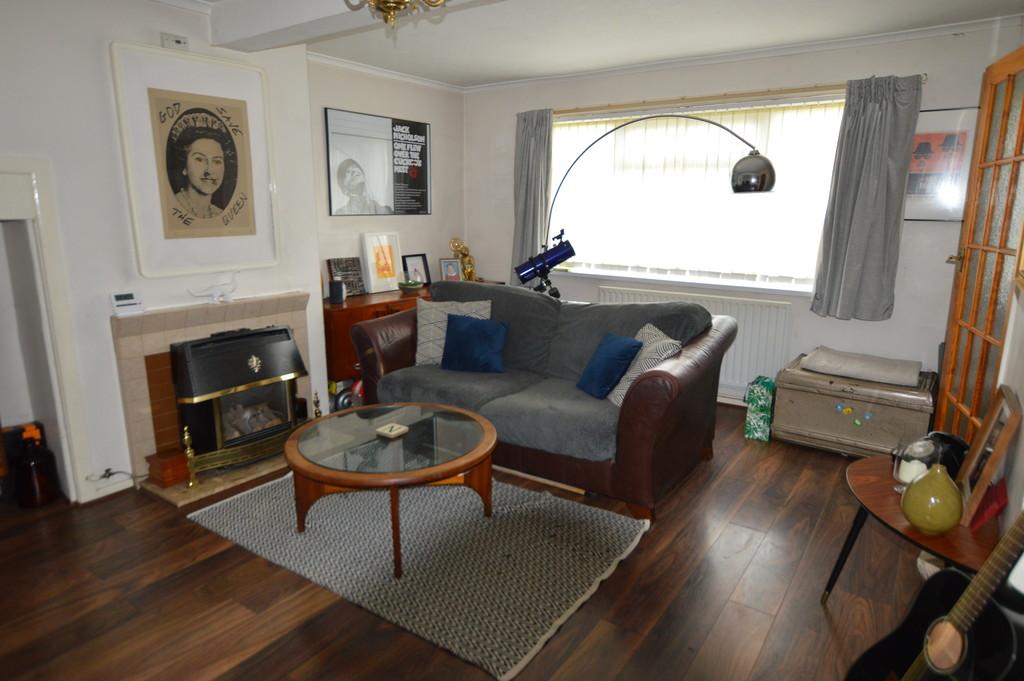 McMahon Road, Bedworth 3 bed terraced house £135,000