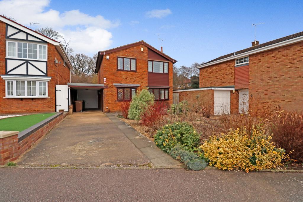 Brompton Close, Bramingham, Luton... 4 bed detached house £425,000