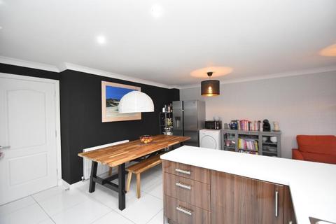46 Blacader Drive, Gartloch Village, Glasgow, G69 8DG