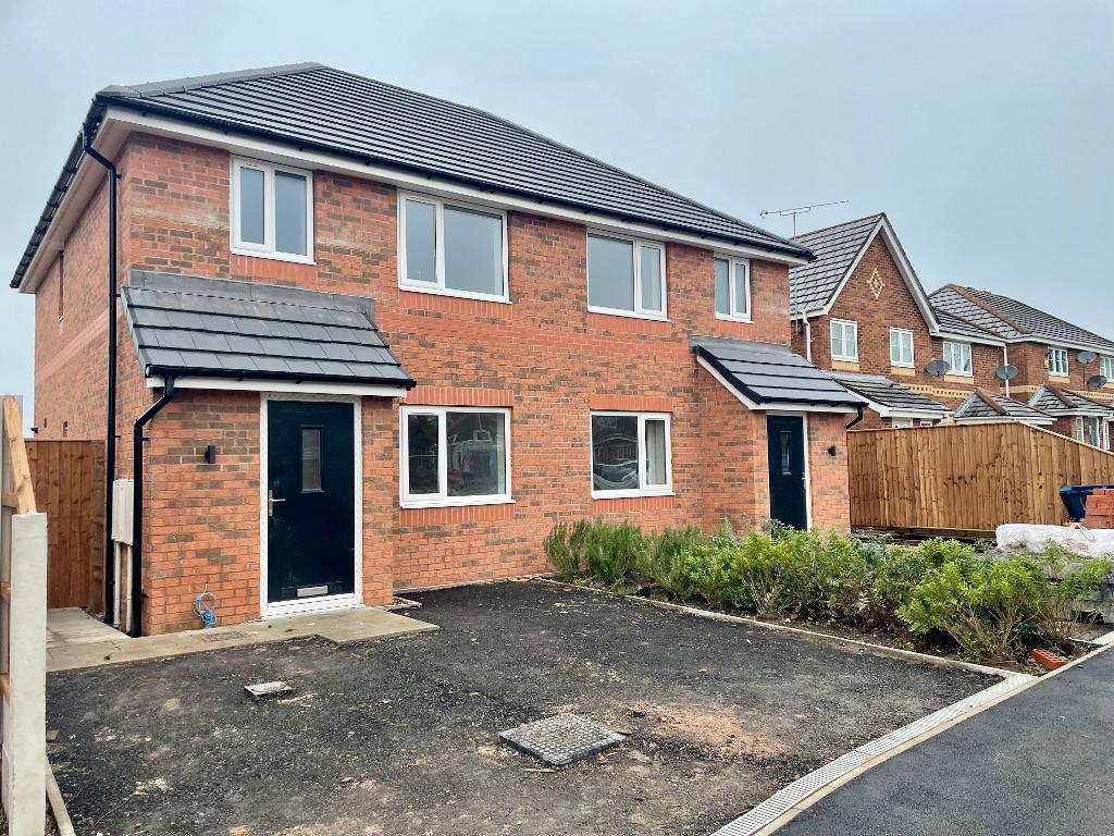DeHaviland Way, Skelmersdale, Lancashire, WN8 6DG 3 bed semidetached