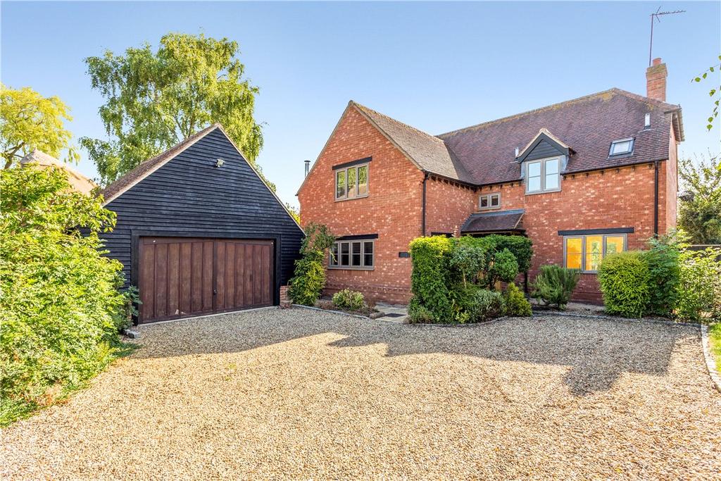 Brook Farm Close, Twyford, Buckingham, MK18 5 bed detached house £