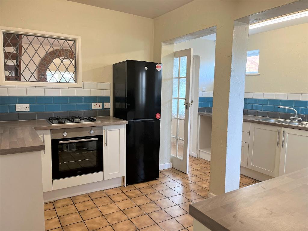 Deburgh Street, Rodbourne, Swindon... 3 bed end of terrace house £195,000