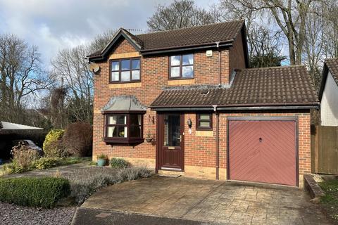 3 bedroom detached house for sale - De Grosmont Close, Ysbytty Fields, Abergavenny, NP7