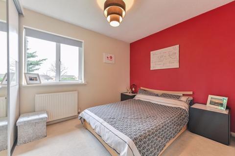 2 bedroom terraced house for sale - Centurion Close, Chippenham