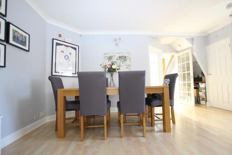 72 Green Walk, Crayford, Dartford, DA1 4JL