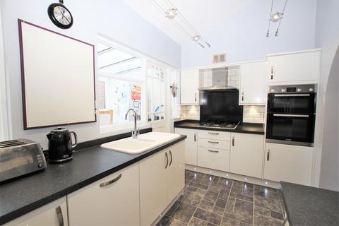72 Green Walk, Crayford, Dartford, DA1 4JL