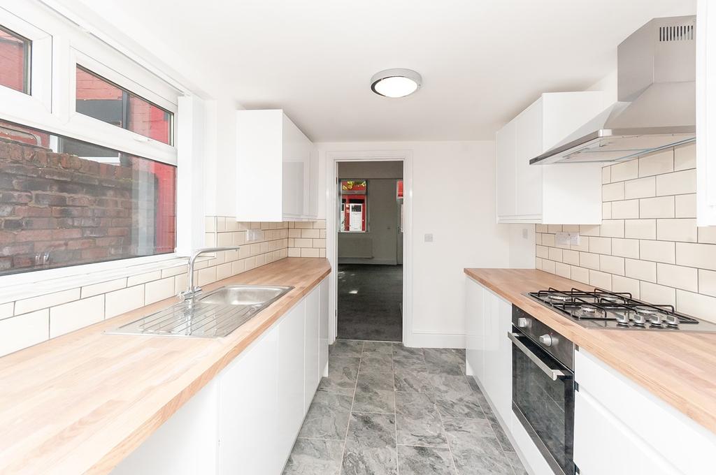 Manville Street, St Helens, WA9 2 bed terraced house £625 pcm (£144 pw)