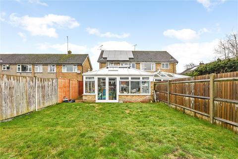 17 Hazelbank Close, Liphook, GU30 7BY