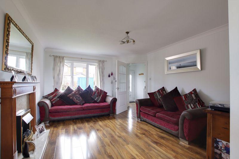 Senate Place, Motherwell 3 bed semidetached house £159,995