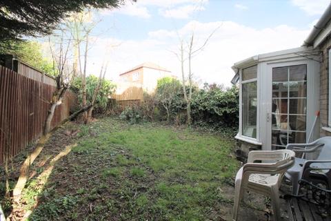 17 Greenfields, Whetstone, Leicester, LE8 6NY