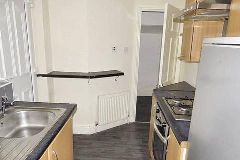 3 bedroom flat to rent, Swinley Gardens, Newcastle upon Tyne NE15