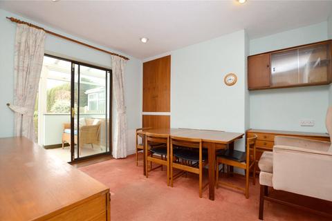 19 Bramstan Gardens, Leeds, LS13 3JQ