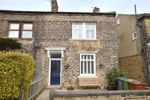 3 bedroom semi-detached house for sale - Carr Road, Calverley, Pudsey