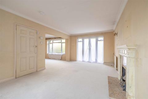 4 bedroom detached house for sale, Hasting Close, Bray, Maidenhead