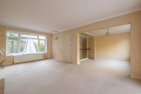 4 bedroom detached house for sale, Hasting Close, Bray, Maidenhead