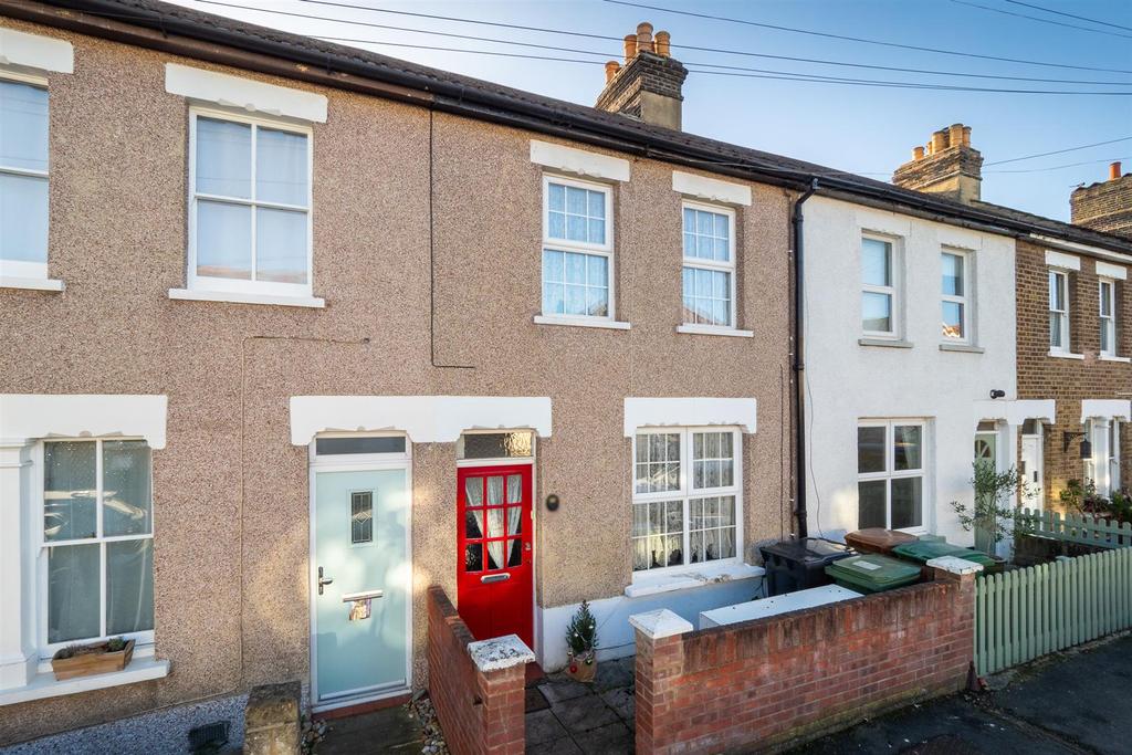 St. Andrews Road, Carshalton 2 bed terraced house £375,000