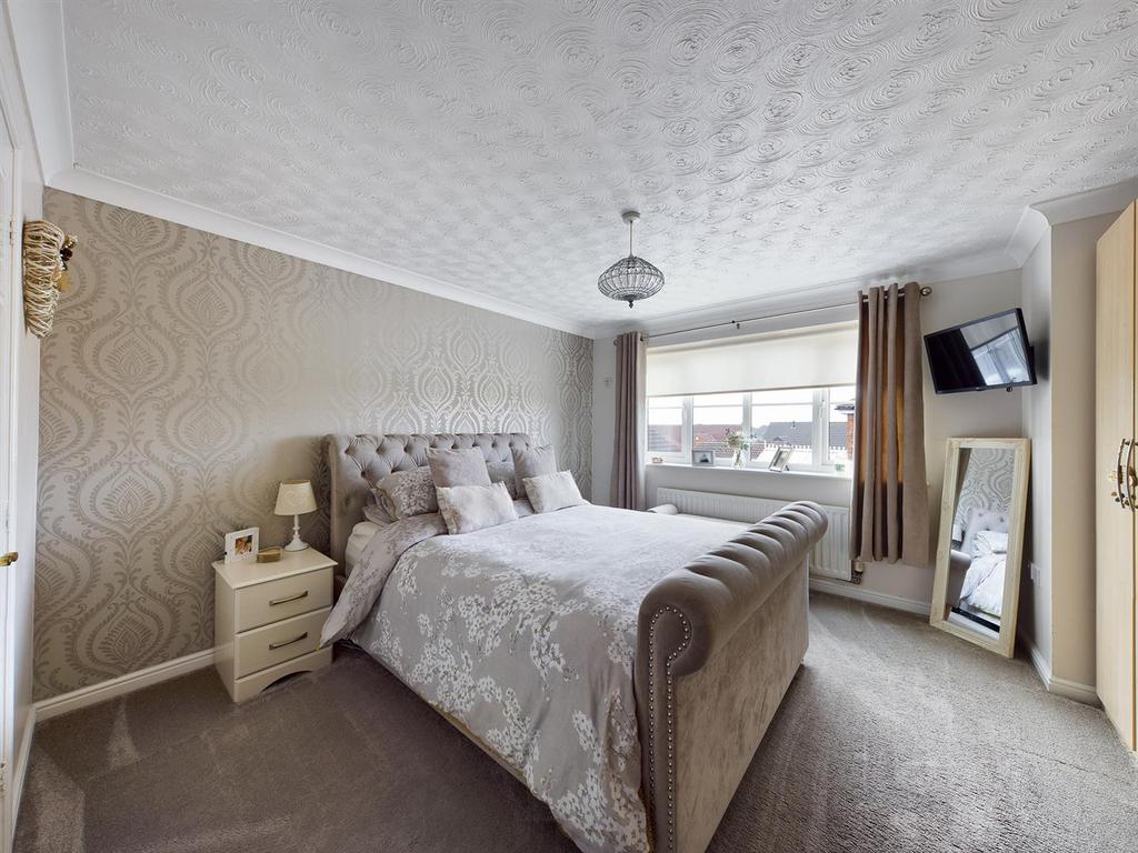 Bedroom: