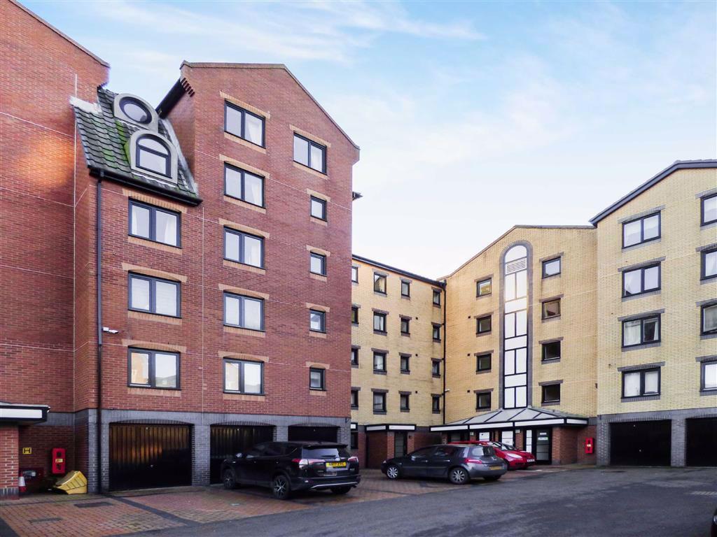 Dolphin Quays, North Shields 2 bed flat £650 pcm (£150 pw)