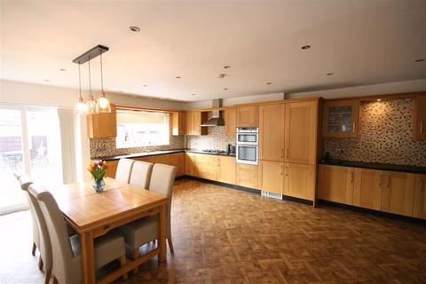16 Scott Road, Droylsden, Manchester, M43 7UY