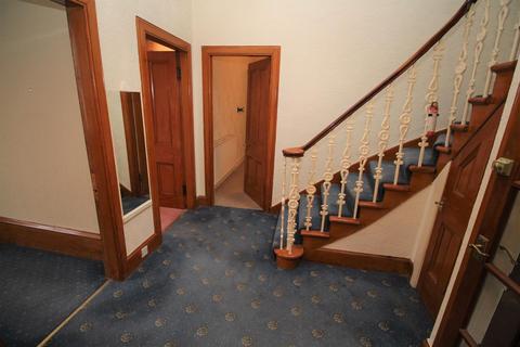 23 Ashton Road, Gourock, PA19 1BY