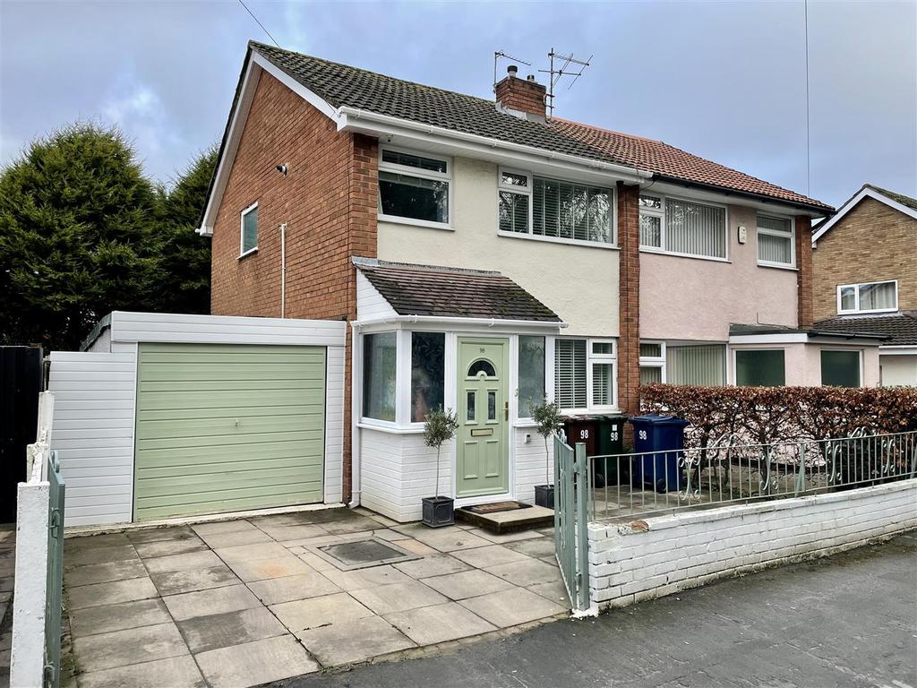 Halsall Lane, Ormskirk 3 bed semidetached house £185,000