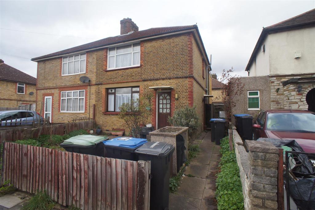 Chalfont Road, London 1 bed flat £1,069 pcm (£247 pw)