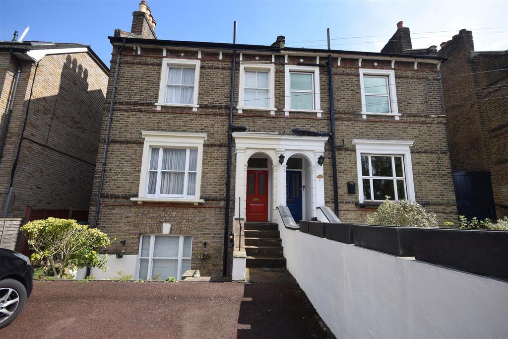 Amyand Park Road, Twickenham 2 bed apartment £1,495 pcm (£345 pw)