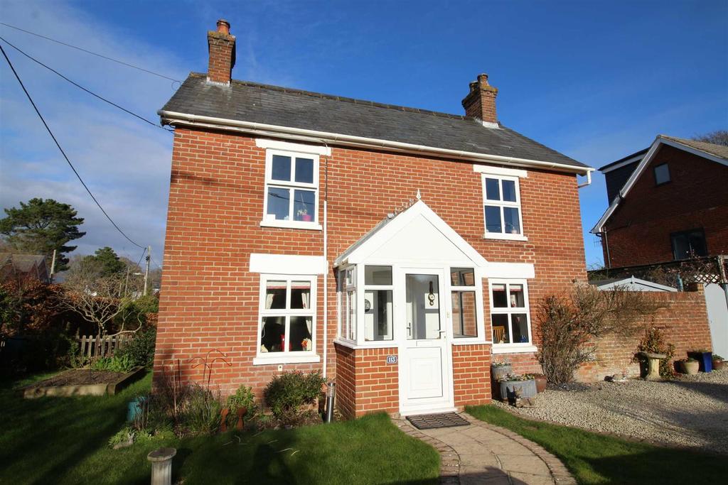 Everton Road, Hordle 2 bed detached house for sale £420,000