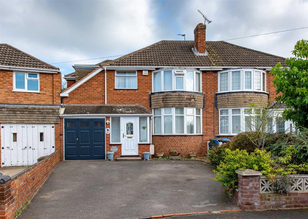 68 Wombourne Park, Wombourne, Wolverhampton 3 bed semidetached house
